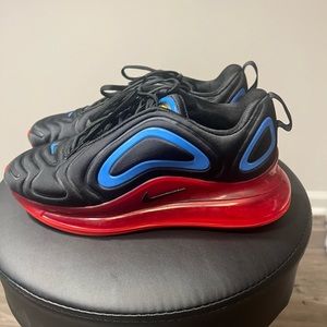 Like New Nike Air Max 720. Only worn twice.